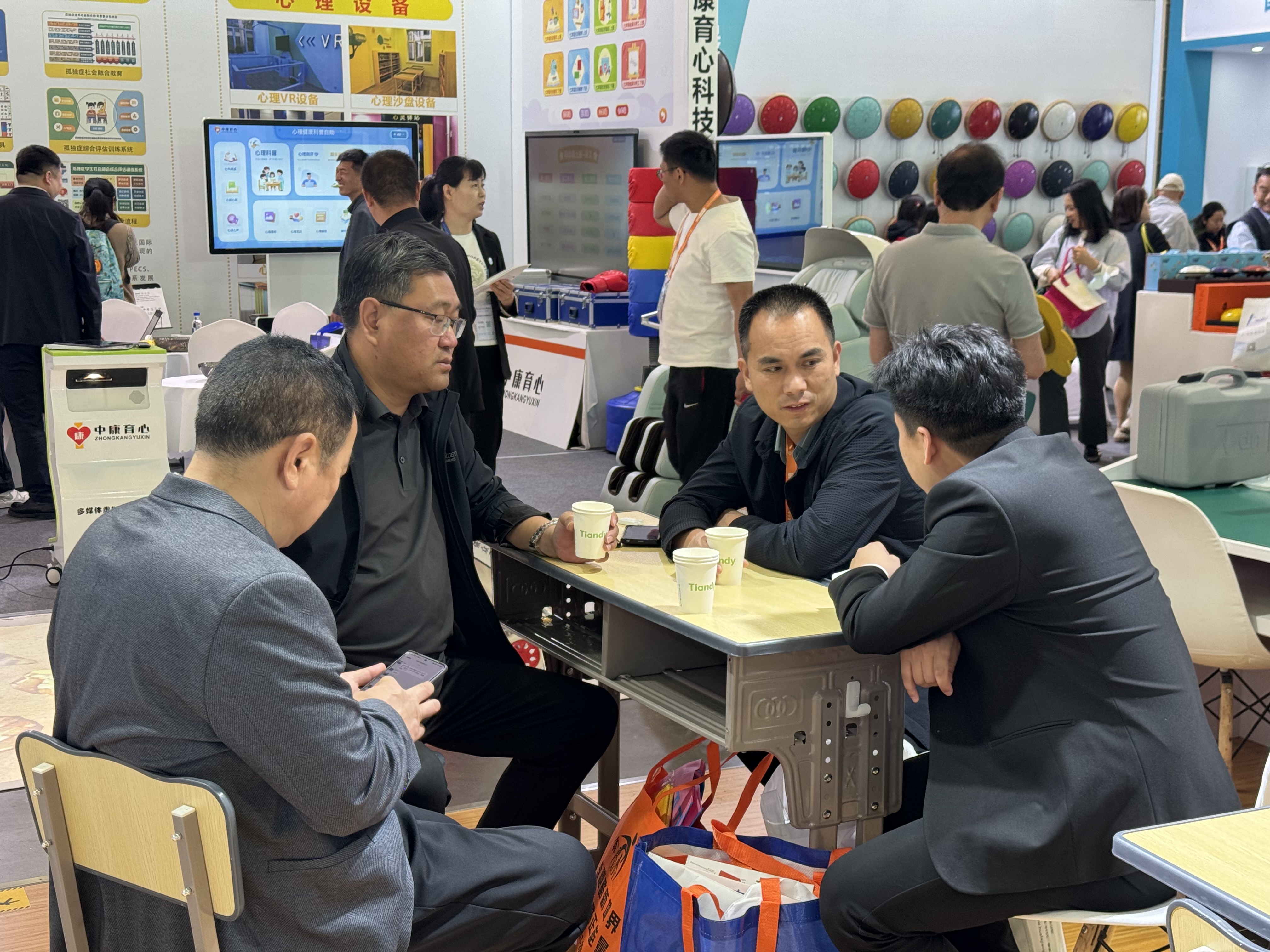 s36沙龙会 - 要玩就玩沙龙会